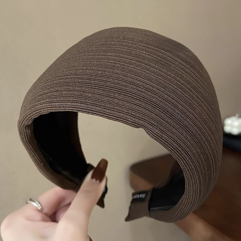 Gruba, szeroka opaska do włosó – Travel Accessories Aesthetic recenzja i cena